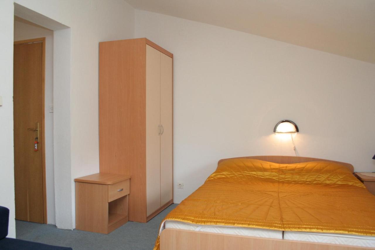 Apartments By The Sea Trpanj, Peljesac - 257 Екстер'єр фото