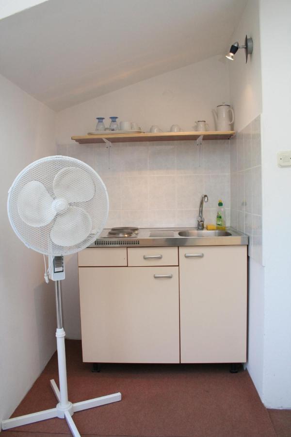 Apartments By The Sea Trpanj, Peljesac - 257 Екстер'єр фото